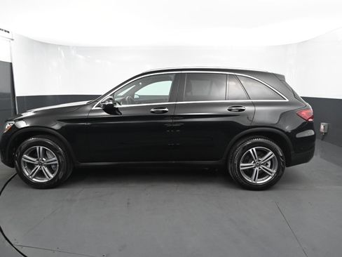 Used 2021 Mercedes-Benz GLC 300 GLC 300 4MATIC SUV image 2