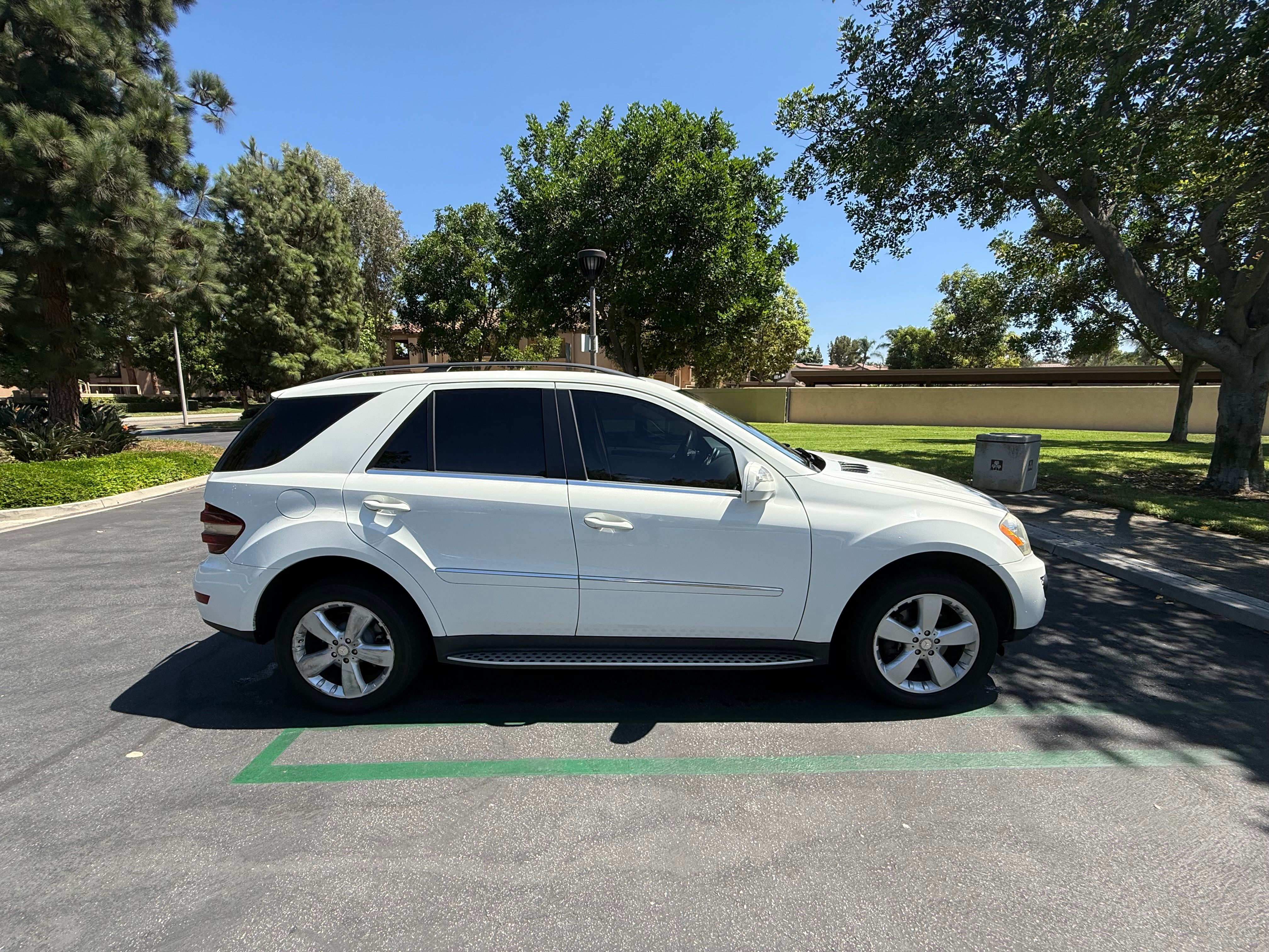 Used 2010 Mercedes-Benz ML 350 2WD image 7