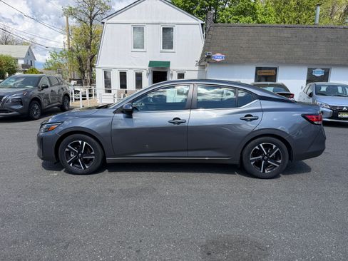 Used 2025 Nissan Sentra SV image 24