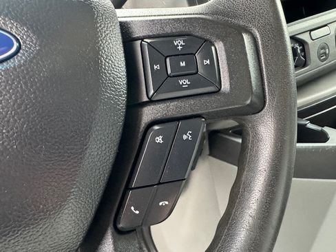 Used 2022 Ford E-350 and Econoline 350 Super Duty RWD image 12