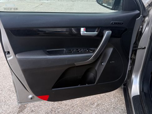 Used 2015 Kia Sorento EX image 10