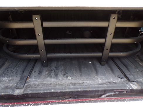 Used 2016 Nissan Frontier 2WD Crew Cab image 17