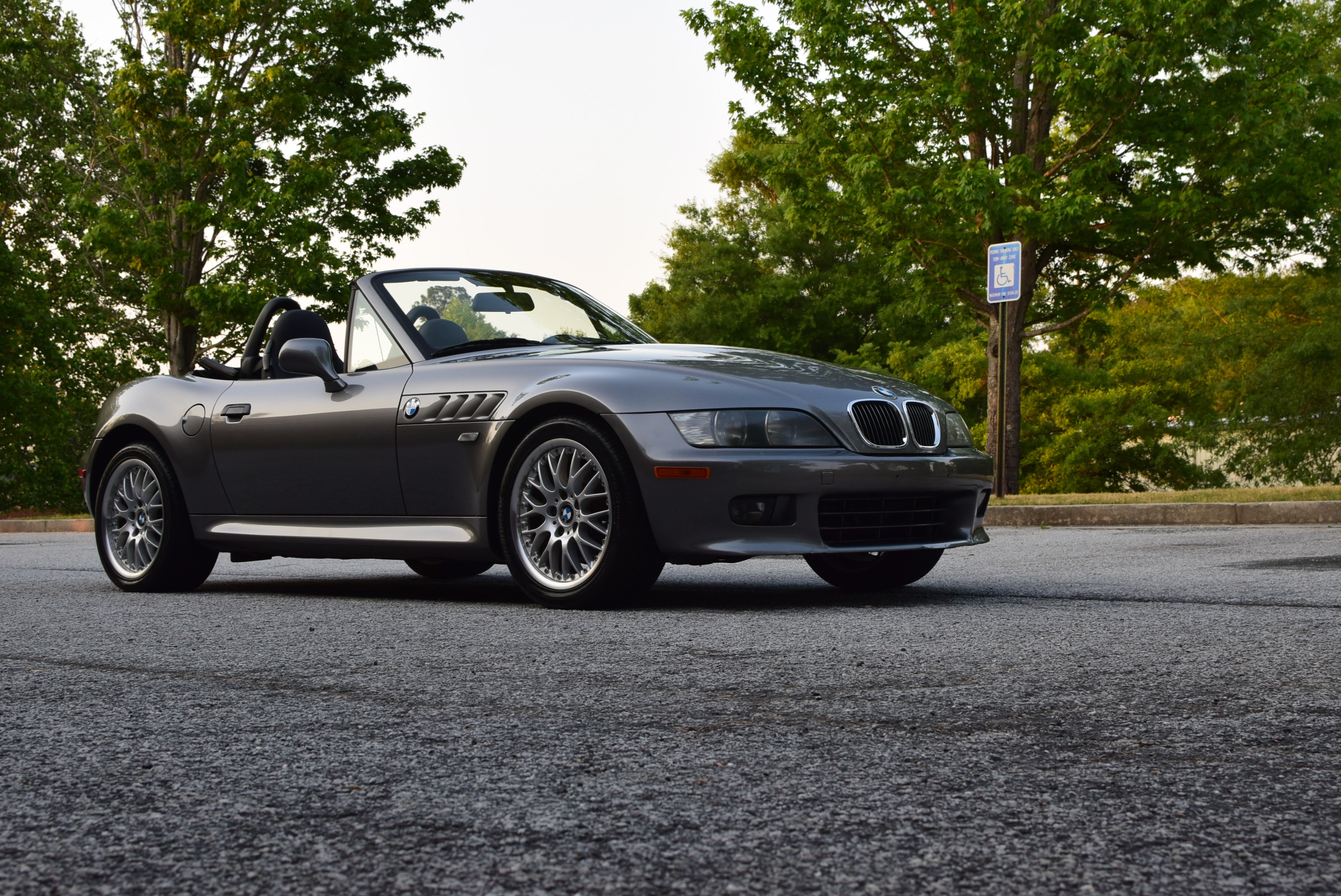 Used 2001 BMW Z3 3.0i RWD image 25
