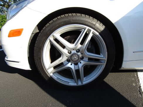 Used 2012 Mercedes-Benz E 350 Sport image 19