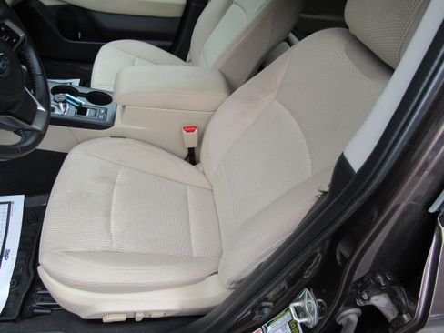 Used 2019 Subaru Outback 2.5i Premium AWD/4WD image 13