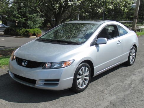 Used 2010 Honda Civic EX image 1