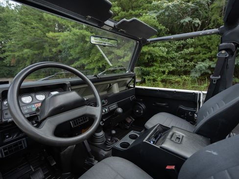 Used 1994 Land Rover Defender 90 image 21
