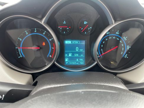 Used 2014 Chevrolet Cruze LT image 8