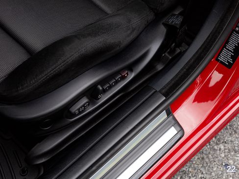 Used 2005 BMW 330i image 29