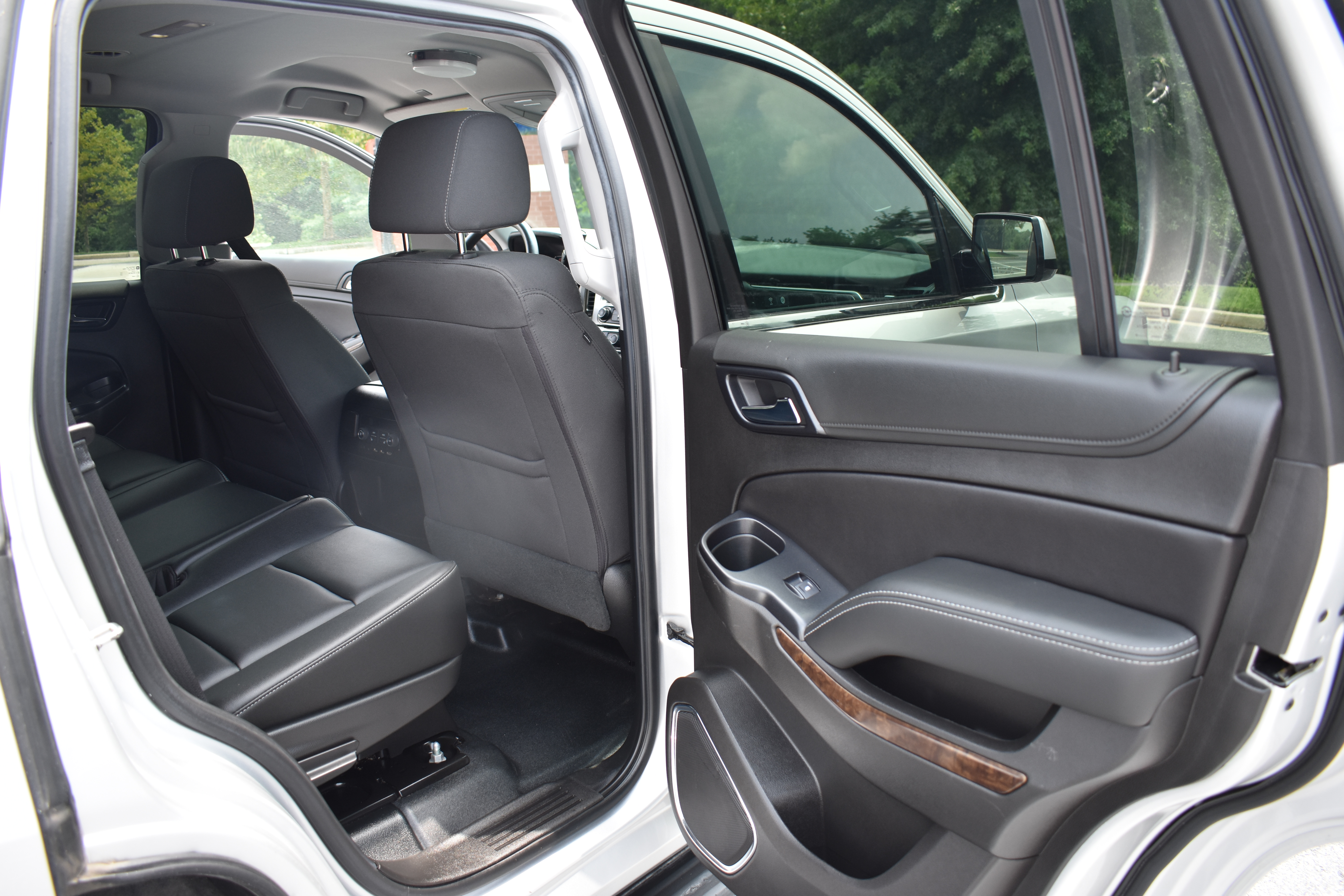 Used 2019 Chevrolet Tahoe 4WD image 34