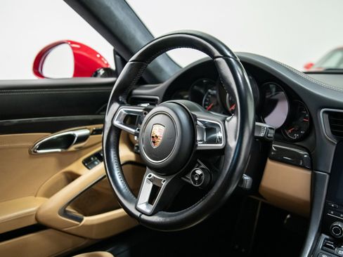 Used 2017 Porsche 911 Turbo image 32