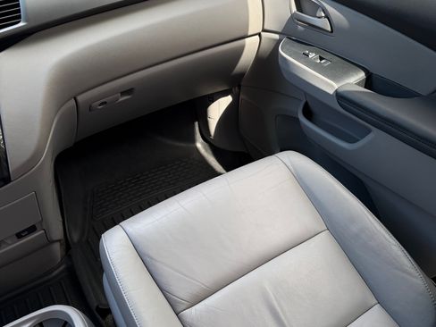 Used 2012 Honda Odyssey Touring image 12