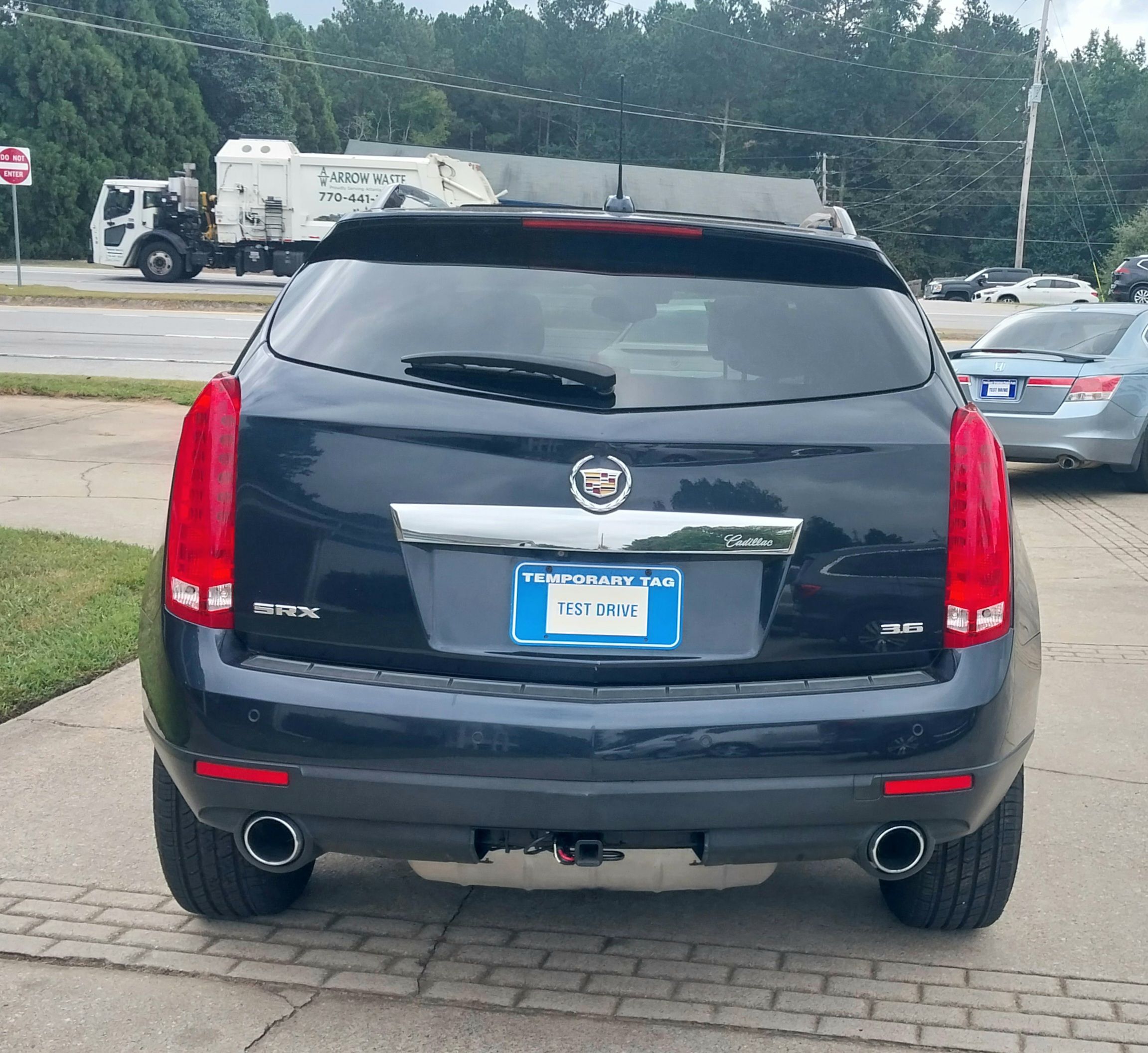 Used 2016 Cadillac SRX FWD Luxury image 5