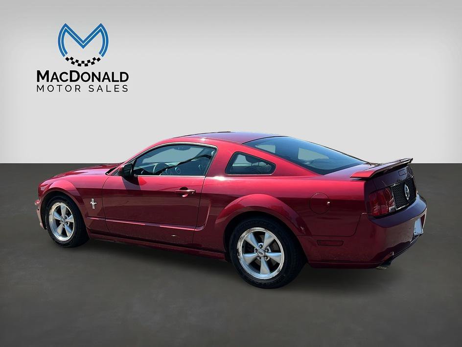 Used 2007 Ford Mustang GT RWD image 5