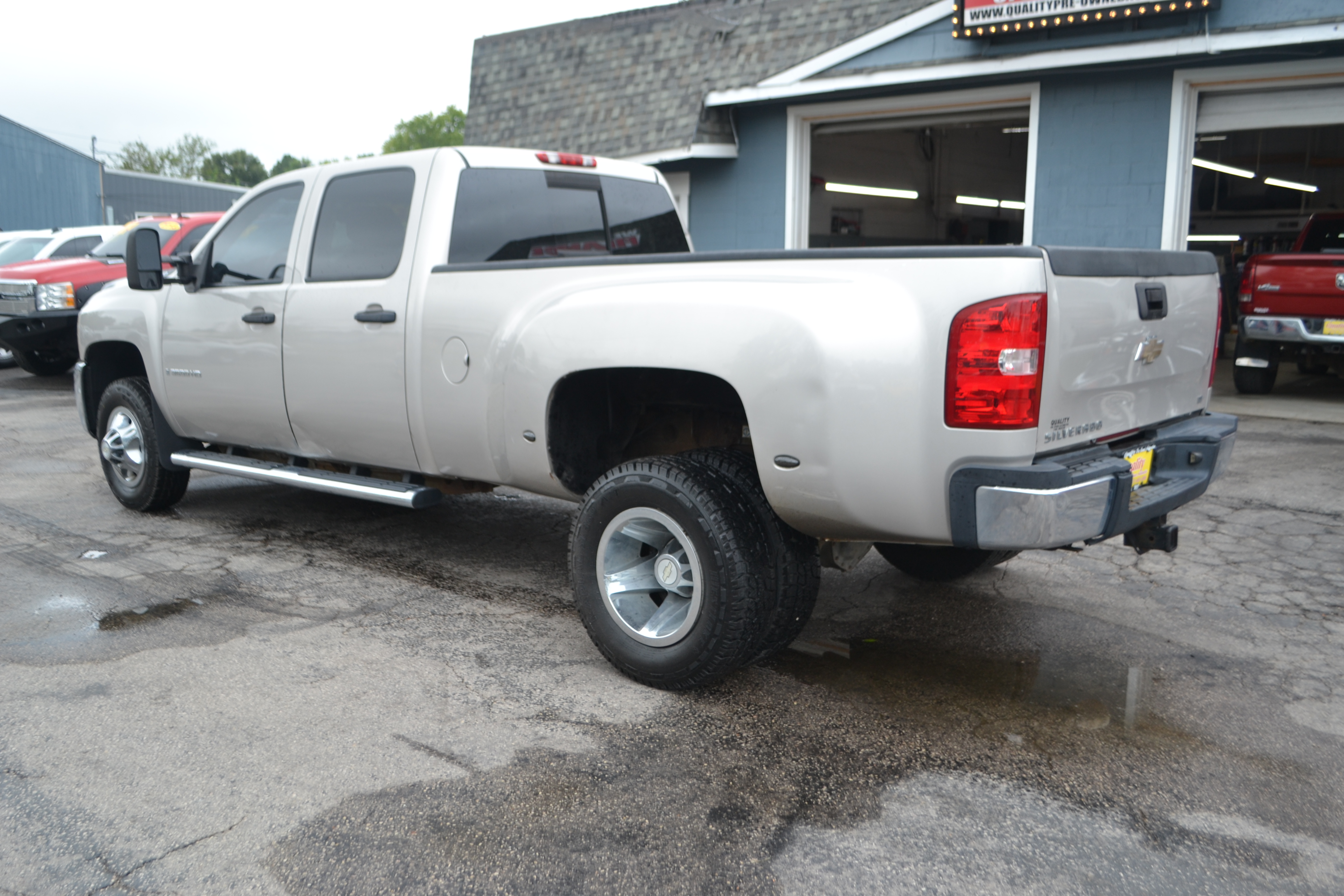 Used 2008 Chevrolet Silverado 3500 4x4 Crew Cab image 9