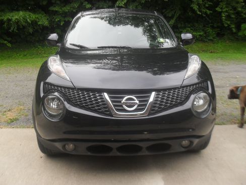Used 2011 Nissan Juke SL image 4