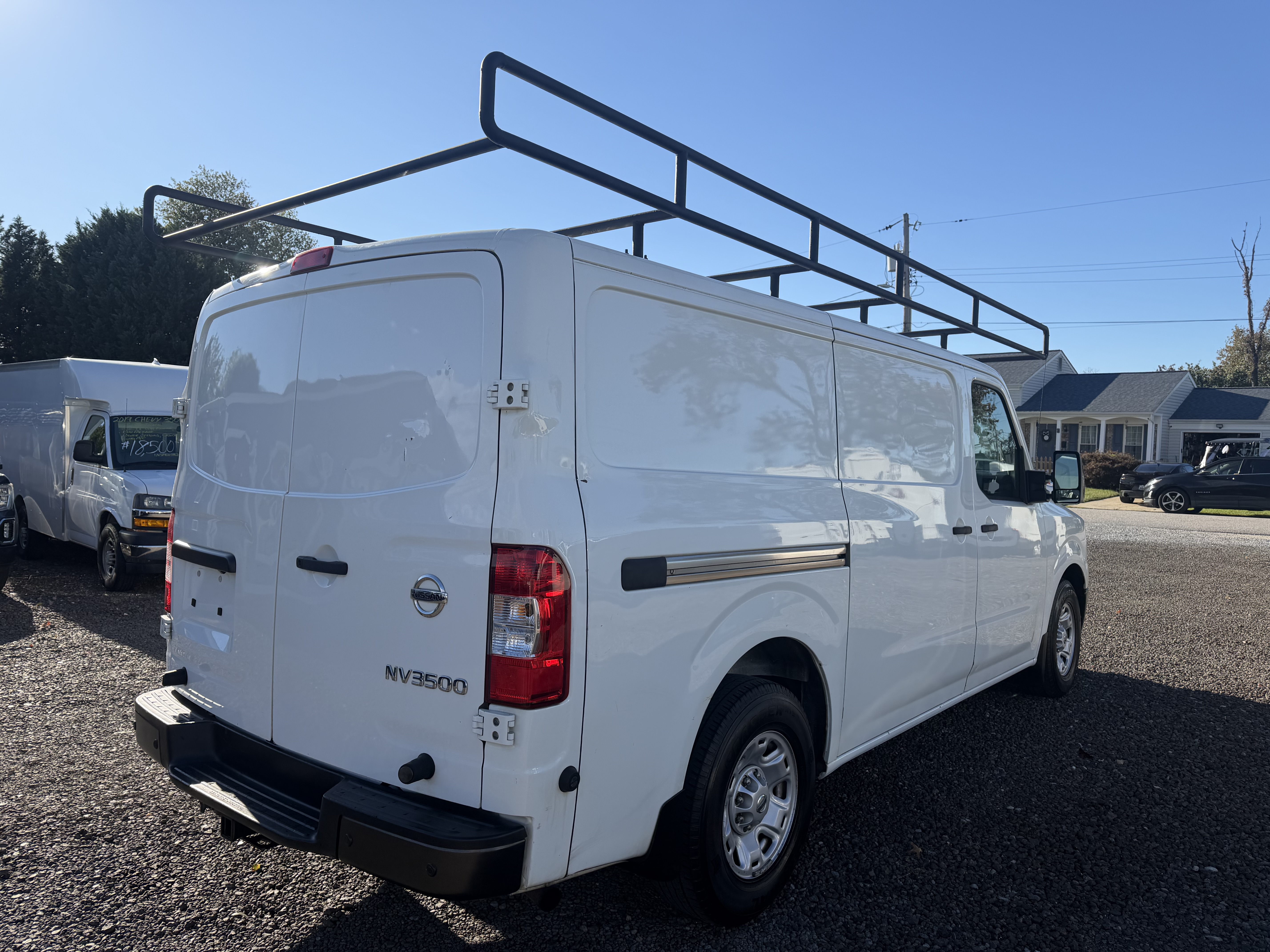 Used 2018 Nissan NV 3500 SV RWD image 5