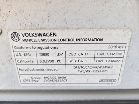 Used 2018 Volkswagen Tiguan S image 9