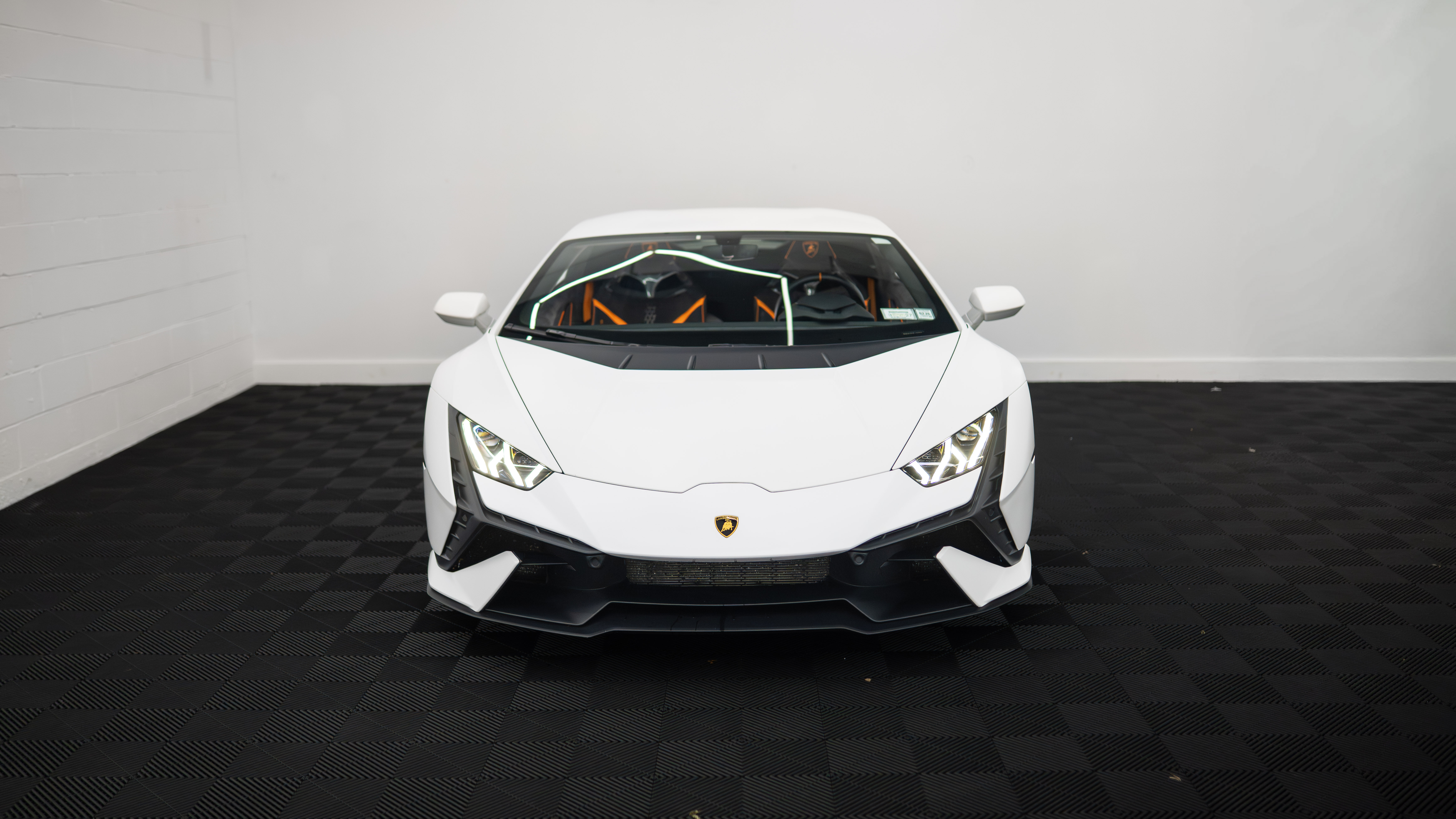 Used 2023 Lamborghini Huracan Tecnica Coupe RWD image 17
