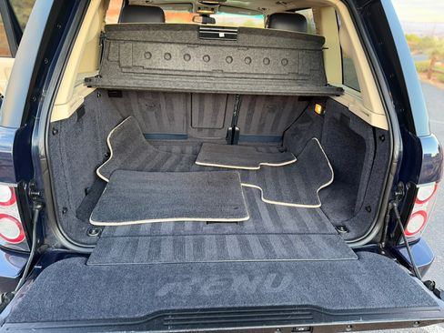 Used 2011 Land Rover Range Rover Supercharged AWD/4WD image 19