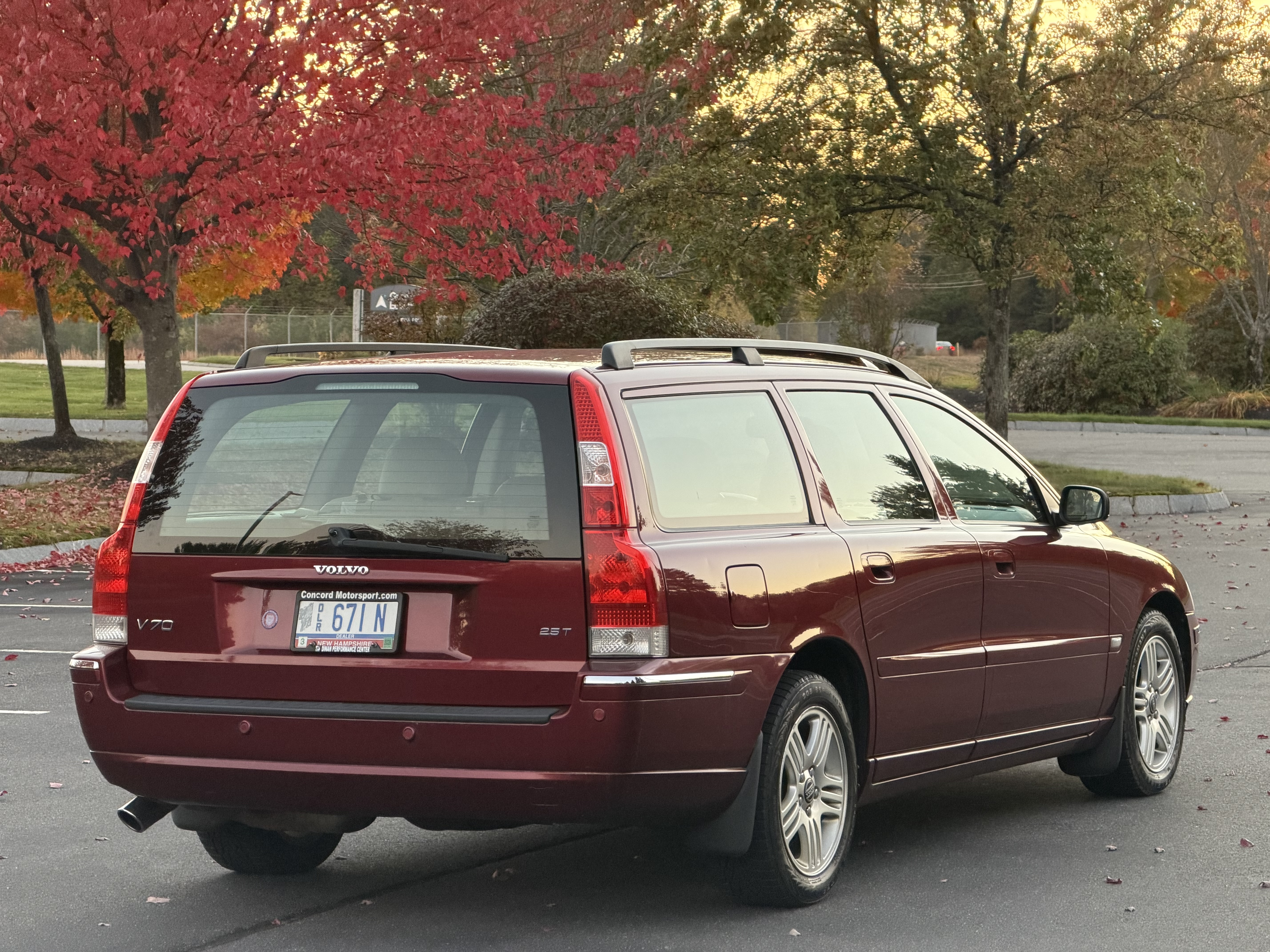 Used 2006 Volvo V70 2.5T FWD image 5
