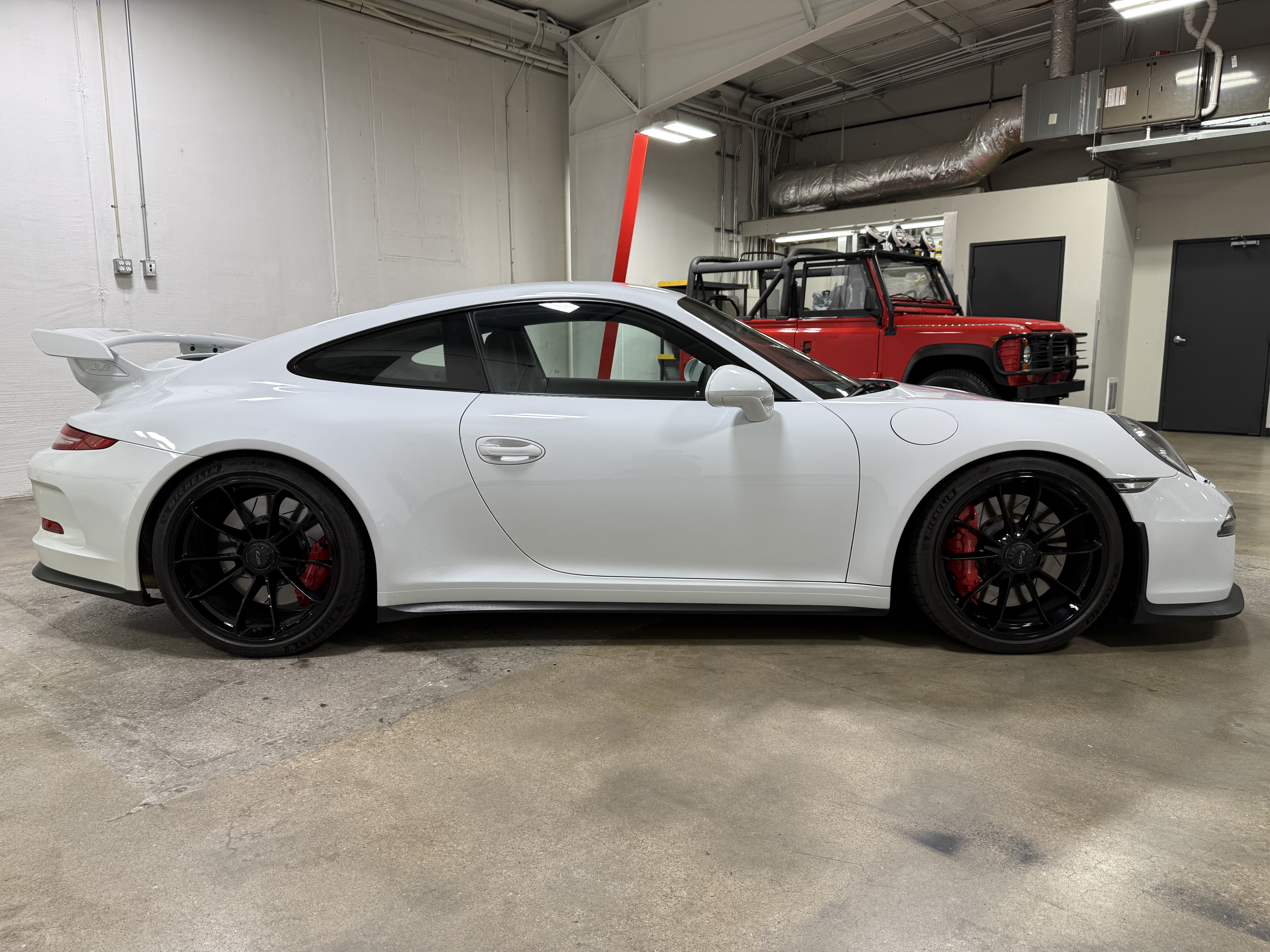 Used 2015 Porsche 911 GT3 RWD image 3