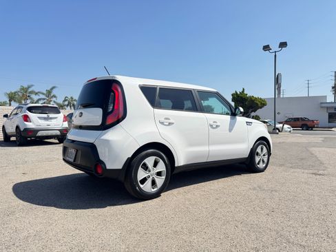 Used 2015 Kia Soul UNAVAIL FWD image 9