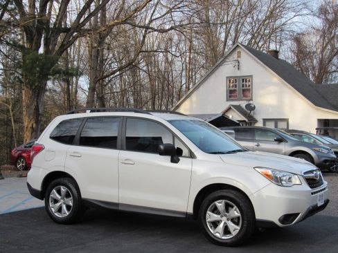 Used 2016 Subaru Forester 2.5i Premium image 11