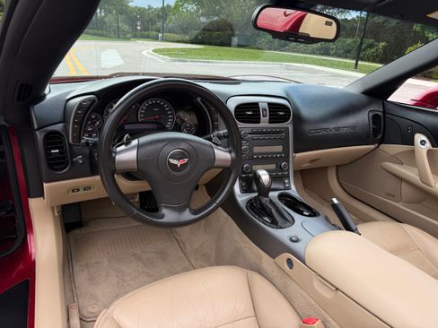 Used 2006 Chevrolet Corvette Convertible RWD image 14