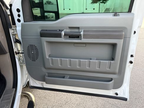Used 2009 Ford F250 XL image 83