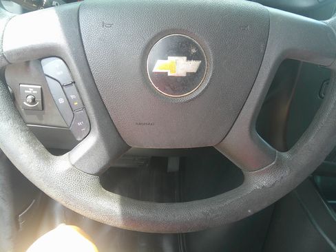 Used 2017 Chevrolet Express 3500 UNAVAIL RWD image 11