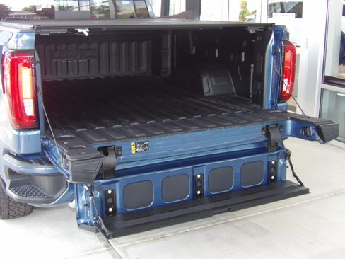 Used 2026 GMC Sierra 1500 4x4 Crew Cab Denali image 19