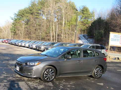 Used 2018 Subaru Impreza 2.0i Premium image 2