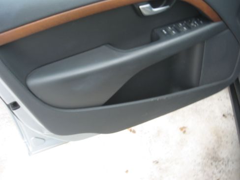 Used 2010 Volvo XC70 3.2 Premier image 8