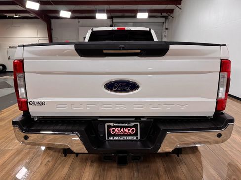 Used 2017 Ford F350 Lariat image 6