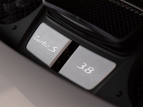 Used 2018 Porsche 911 Turbo S image 36