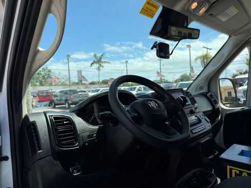 Used 2022 RAM ProMaster 3500 w/ Safety Group FWD image 13