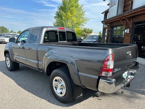 Used 2013 Toyota Tacoma 4x4 Access Cab image 7