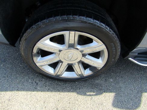 Used 2016 Cadillac Escalade Luxury image 10