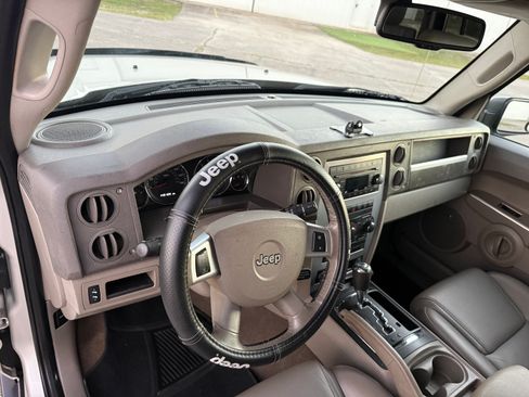 Used 2008 Jeep Commander Sport image 48