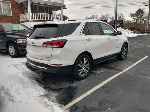 Used 2024 Chevrolet Equinox Premier image 5