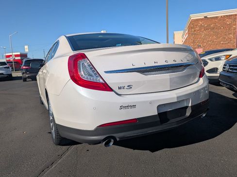 Used 2016 Lincoln MKS Elite image 4