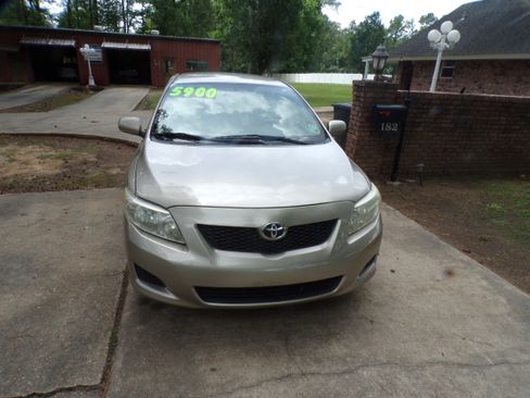Used 2009 Toyota Corolla LE Sedan 4D FWD image 2