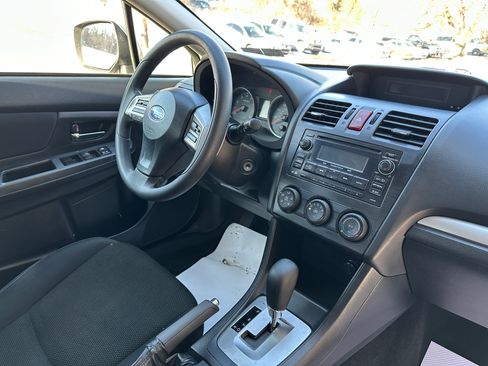 Used 2014 Subaru XV Crosstrek 2.0i Premium image 13