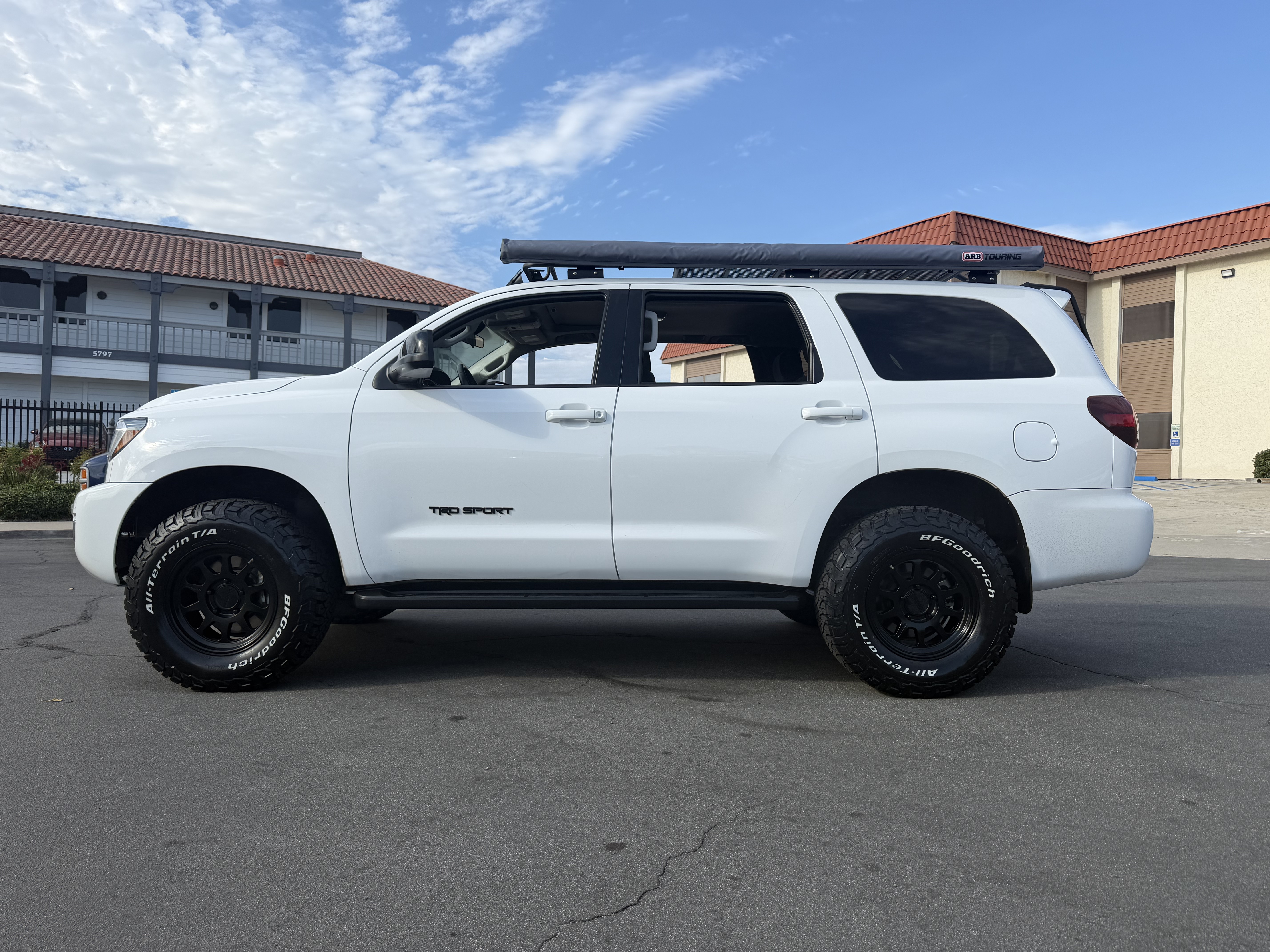 Used 2018 Toyota Sequoia TRD Sport AWD/4WD image 8