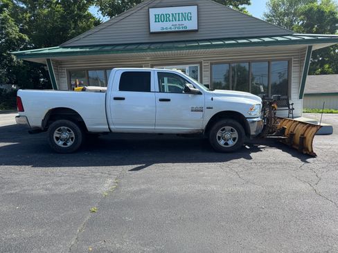 Used 2016 RAM 2500 4x4 Crew Cab Tradesman image 1