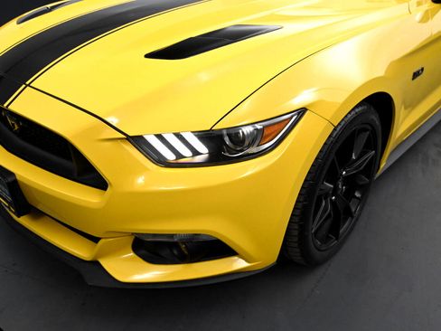 Used 2017 Ford Mustang GT Premium image 37