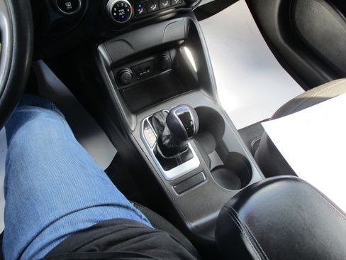 Used 2014 Hyundai Tucson GLS image 41