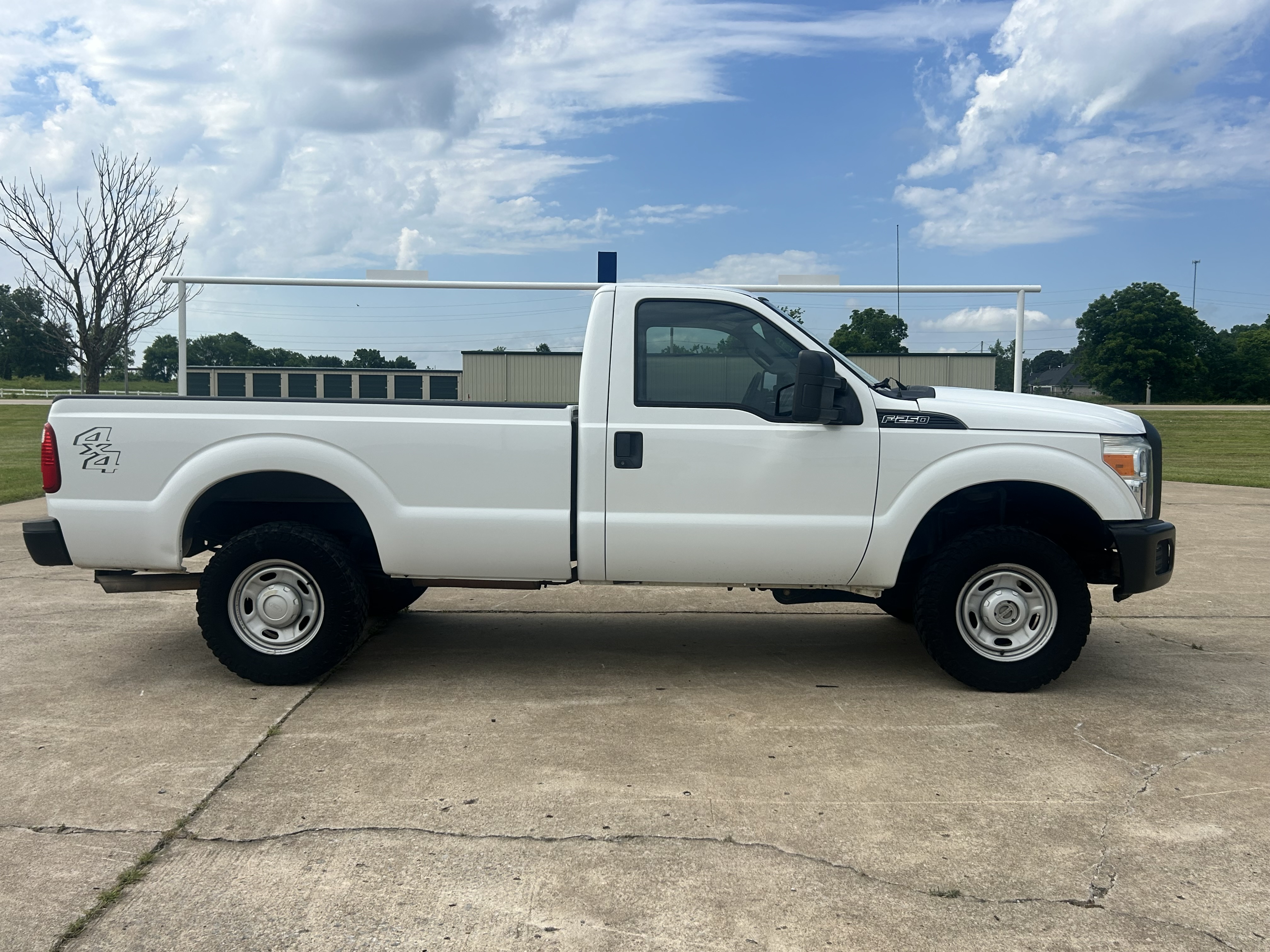 Used 2013 Ford F250 AWD/4WD image 4