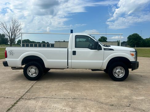 Used 2013 Ford F250 AWD/4WD image 4